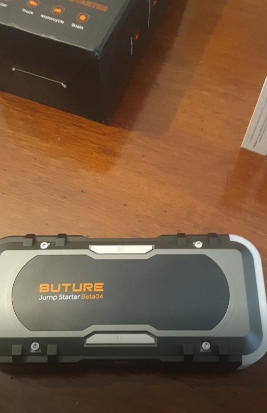 Lädt Handy mit